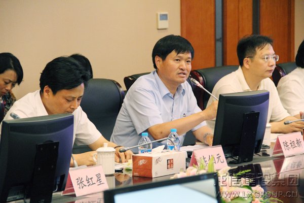 市委书记姜龙到利来集团官网集团调研转型升级事情_利来集团官网有限公司-衡宇修建工程总承包|全装修品牌向导者|国家住宅工业化基地